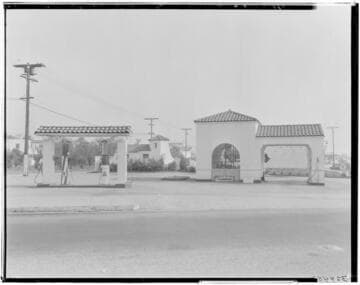 Gas station, South Los Robles, South Pasadena. 1930