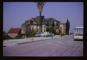 Bunker Hill Avenue going fast